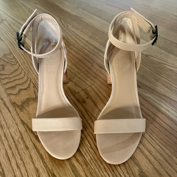 Able Nude Open Toe Strappy Heels Size 6 - Picture 7 of 7